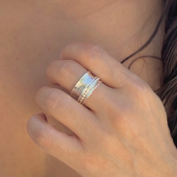 Classic Spinner Spinning Sterling Silver Ring - Picture 5 of 9